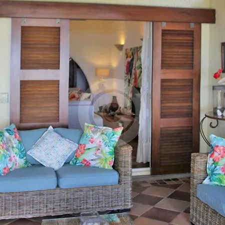 Fantastic Spacious Beachfront Villavacances Grand Baie Exterior photo