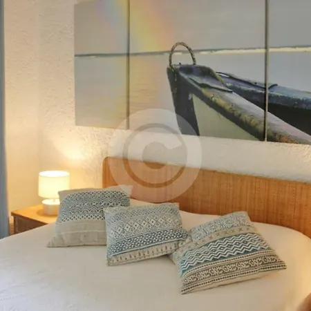 Fantastic Spacious Beachfront Villavacances Grand Baie Exterior photo